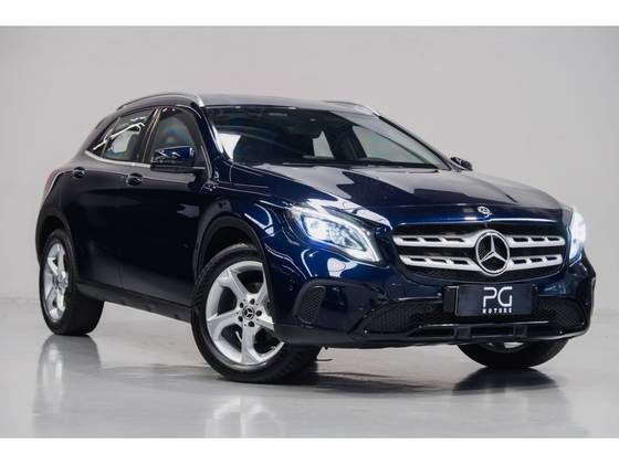 MERCEDES-BENZ GLA 200 1.6 CGI FLEX ADVANCE 7G-DCT